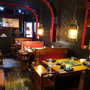 什么是無煙火鍋桌？它與傳統(tǒng)火鍋桌有什么區(qū)