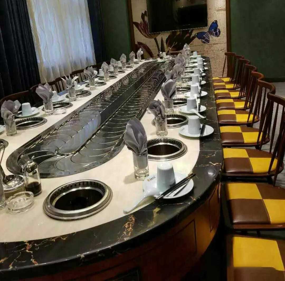 無煙小火鍋為何更受年輕人的喜愛？